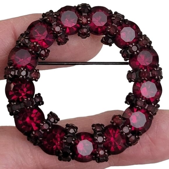 Joseph Warner Red Rhinestone Open Round Japanned Brooch Pin, Signed M173 - Picture 2 of 7